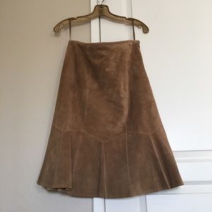 100% Leather skirt by Alfani size 8 medium tan 70s